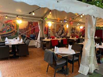 Tadka Indisches Restaurant