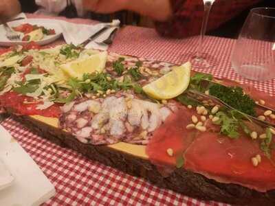 La Piccola Trattoria