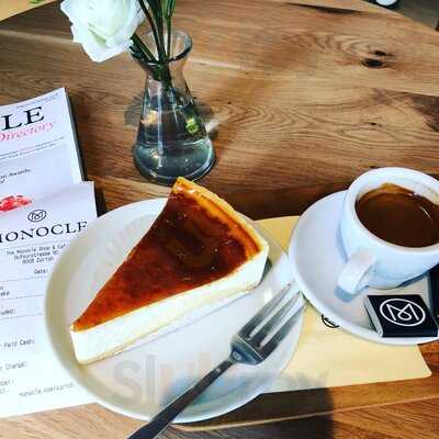 Monocle Shop & Cafe