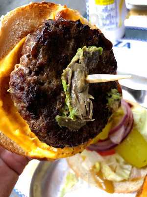 Sam's Pizza Land Dreikönig