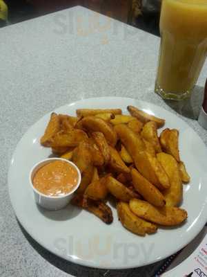 Sam's Pizza Land Dreikönig