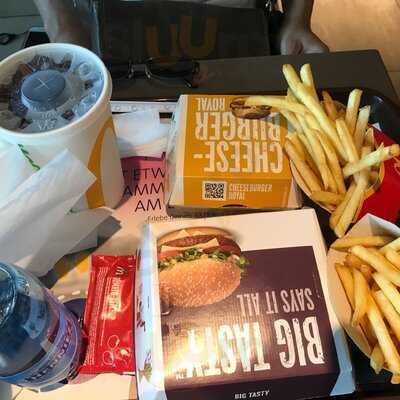 Mcdonald's Restaurant