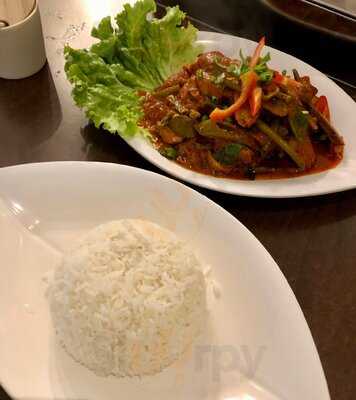 Maboon Thai Take Away & Bistro
