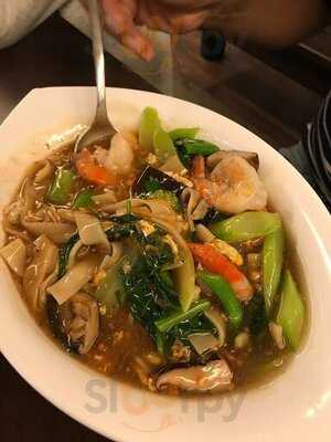 Maboon Thai Take Away & Bistro