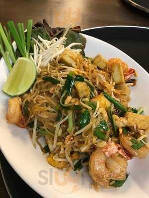 Maboon Thai Take Away & Bistro