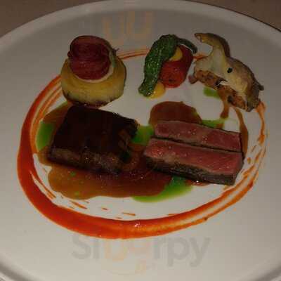 Gustav Café And Confiserie