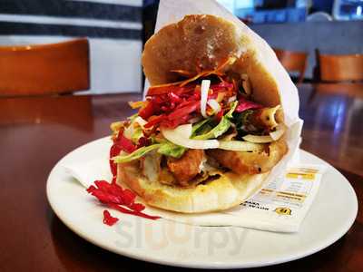 Royal Pizzeria Grill