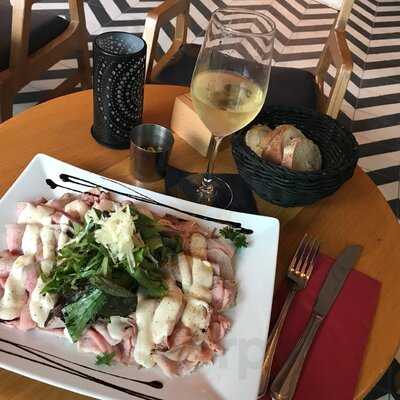 Cipriano - Wine & Ham