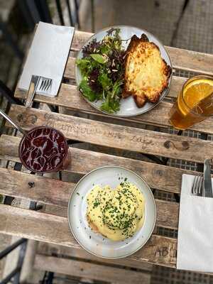 L'impression Cafe & Restaurant