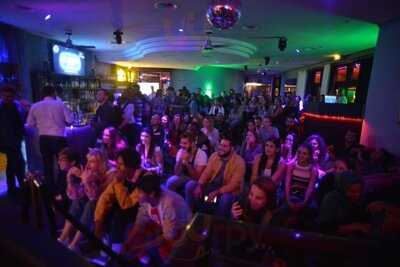 Le Colony Lounge Bar