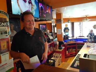 Sport's Cafe Le Zodiac