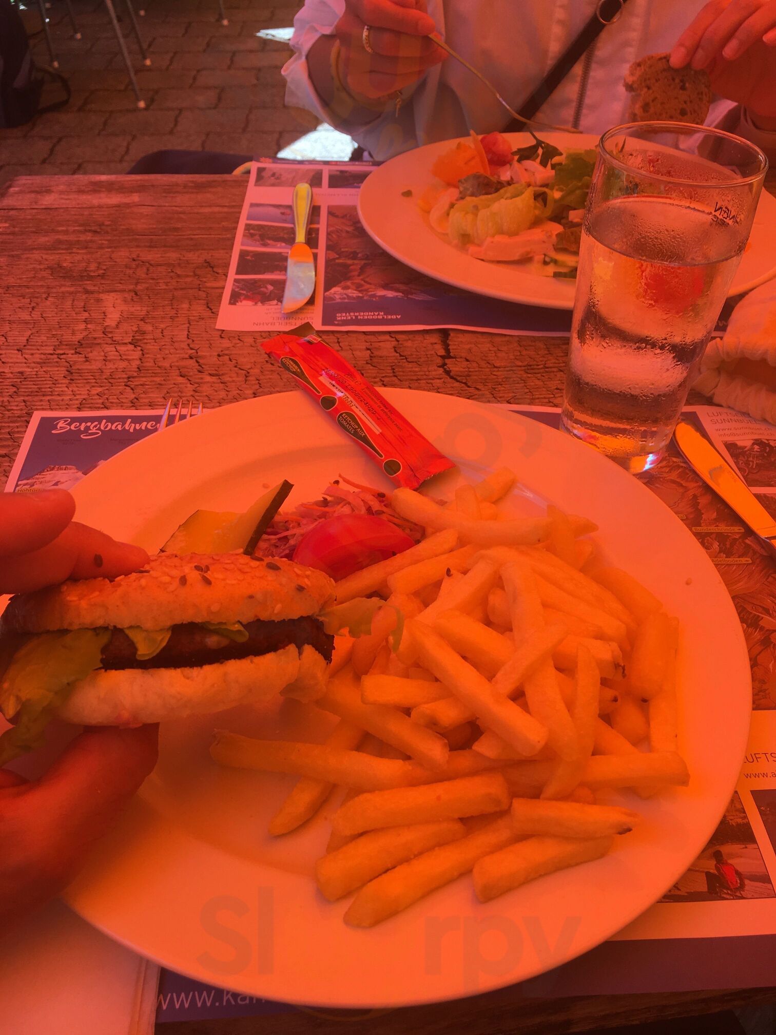 Bargbeizli Underbargli