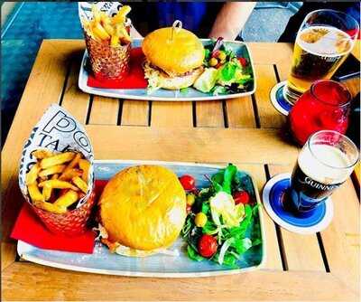 Paddy Reilly's Irish Pub & Restaurant