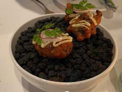 Rosaly's Restaurant & Bar