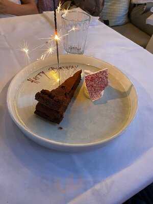 Rosaly's Restaurant & Bar