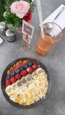 White Rabbit - Brunch & Co