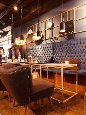 Palette Restaurant Café Bar