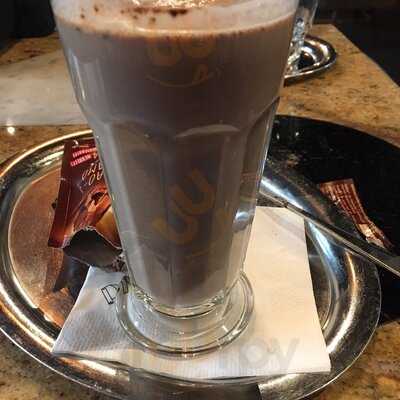 Palette Restaurant Café Bar