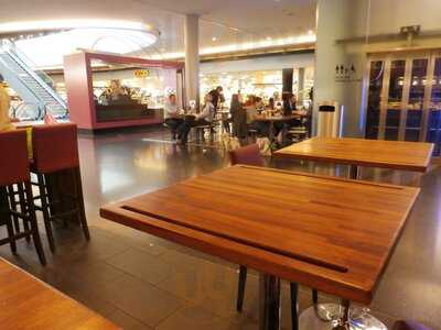 Leonardo Gelateria & Bar