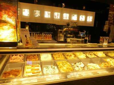 Leonardo Gelateria & Bar