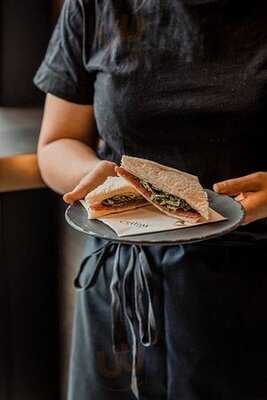 Cellini Caffè & Bar