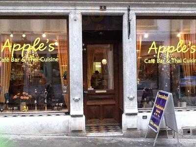 Apple's Cafe Bar & Thai Cuisine
