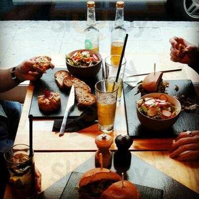 Café Voisins De Plainpalais