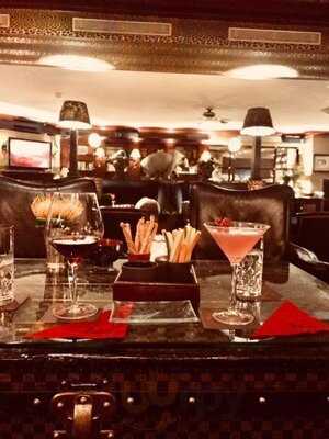 Leopard Lounge & Bar