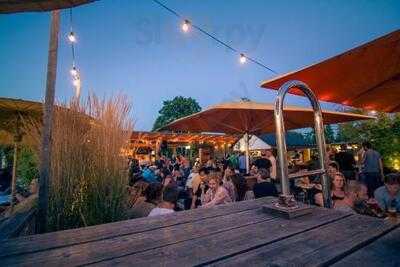 Hinterhof Dachterrasse