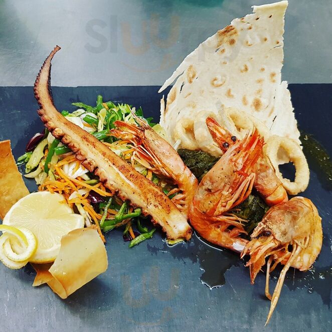 La Cantina Pizza & Cucina