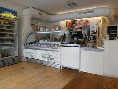 The Sacred Mit Vegelateria