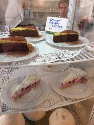 The Sacred Mit Vegelateria