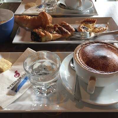 Steiner Flughafebeck