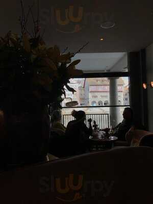 Barchetta Bar & Lounge