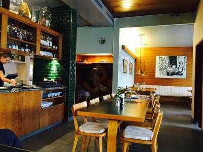 Fallender Brunnenhof