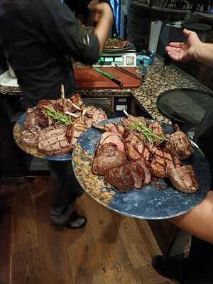 Steakhouse Meat Me