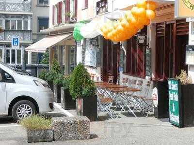 Mcgees Irish Pub & Restaurant