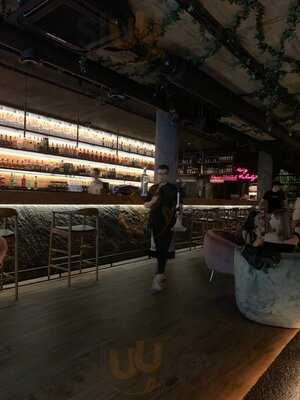 Shangri-la Restaurant