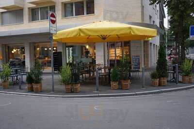 St. Jakob The Cafe