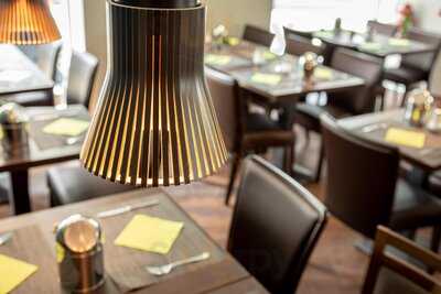 Tavtai Mongolian Barbecue & Sushi