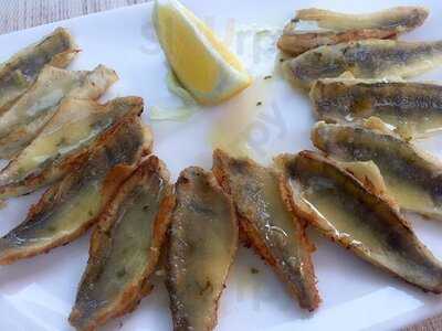 Broadway Bar Restaurant