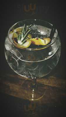 Bar Pavillon & Kitchen