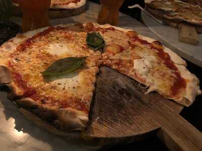 Bar Pavillon & Kitchen