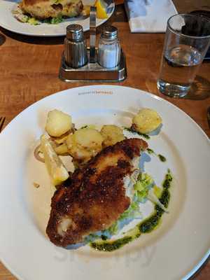 Quartier 5 River Bar