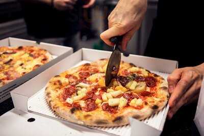 Dieci Pizza Kurier Oerlikon