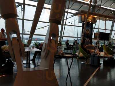 Sportsbar & Terrasse