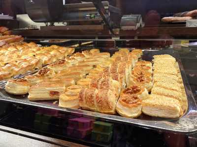 Zurich Fine Chocolate And Cake