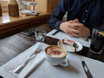 Paulo's Cafe Restaurant