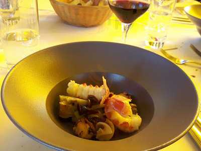 Les Fous De La Place