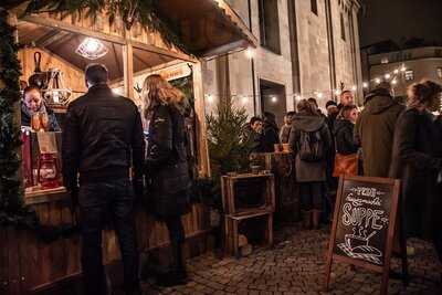 Fondue Alp Grossmünsterplatz